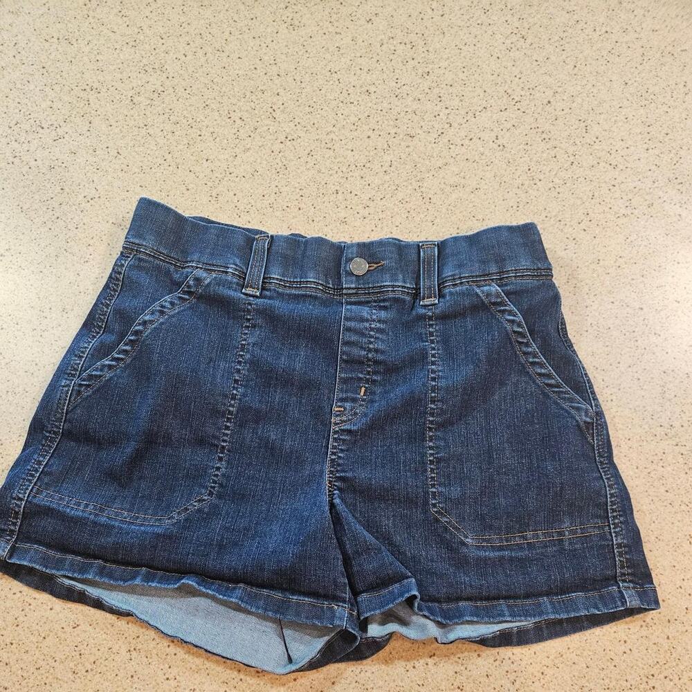 Levis signature perfect pull on shorts